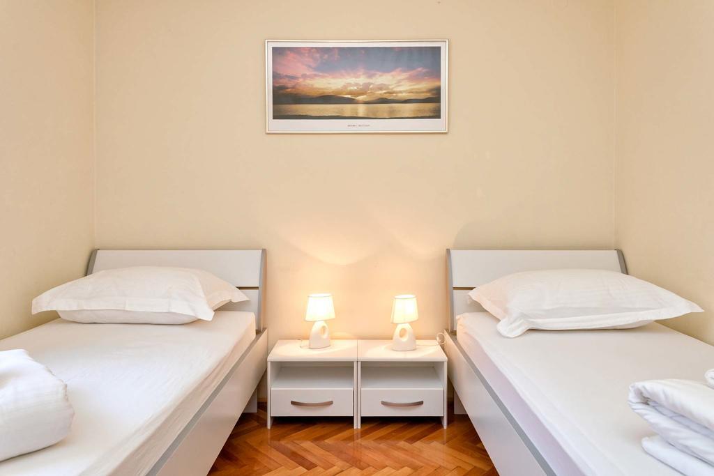 Deluxe Jelsa Apartman Jelsa  Kültér fotó